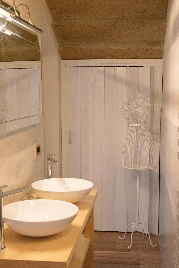 I Due Cipressi Guest House Torrenieri ภายนอก รูปภาพ