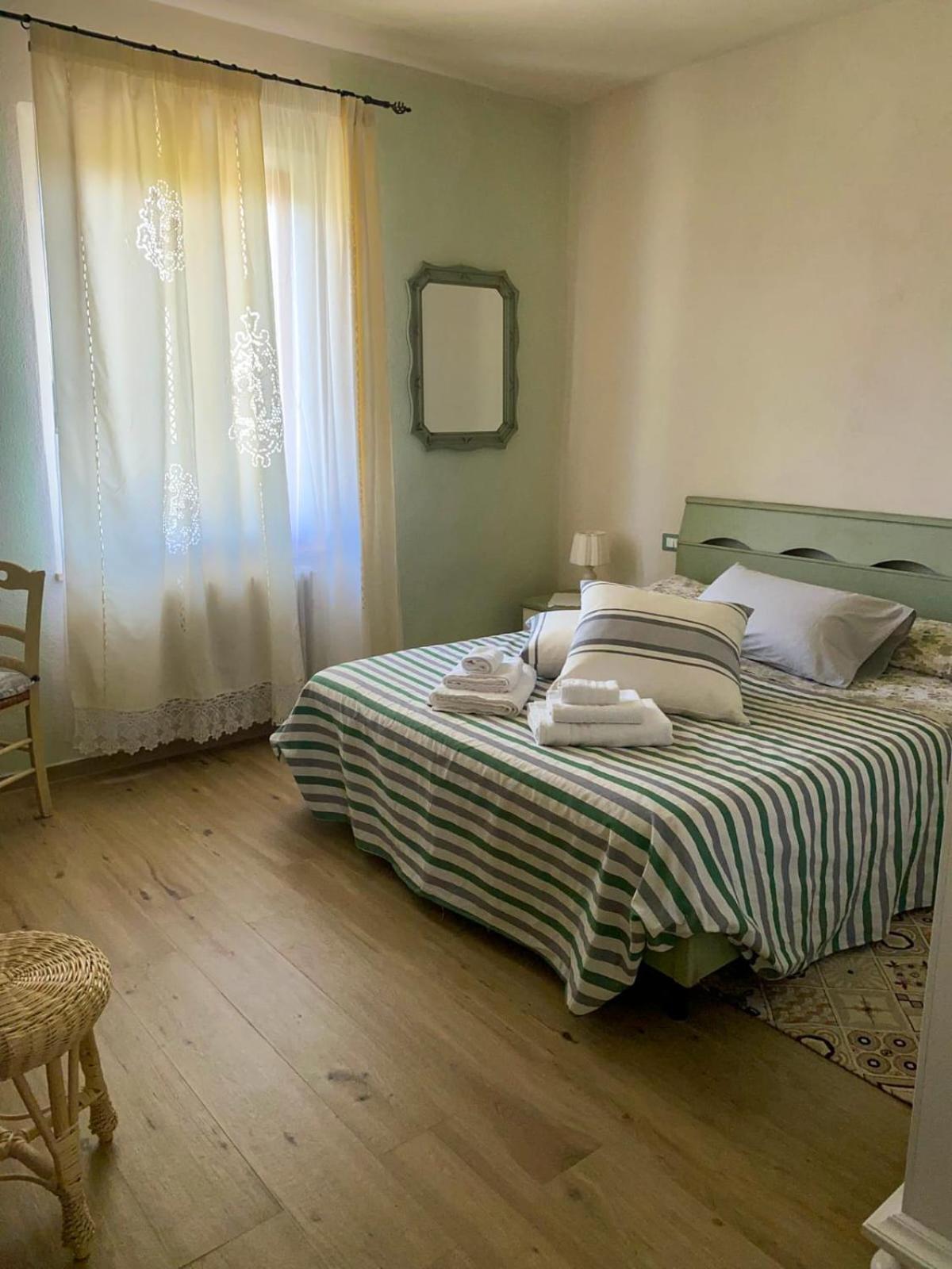 I Due Cipressi Guest House Torrenieri ภายนอก รูปภาพ