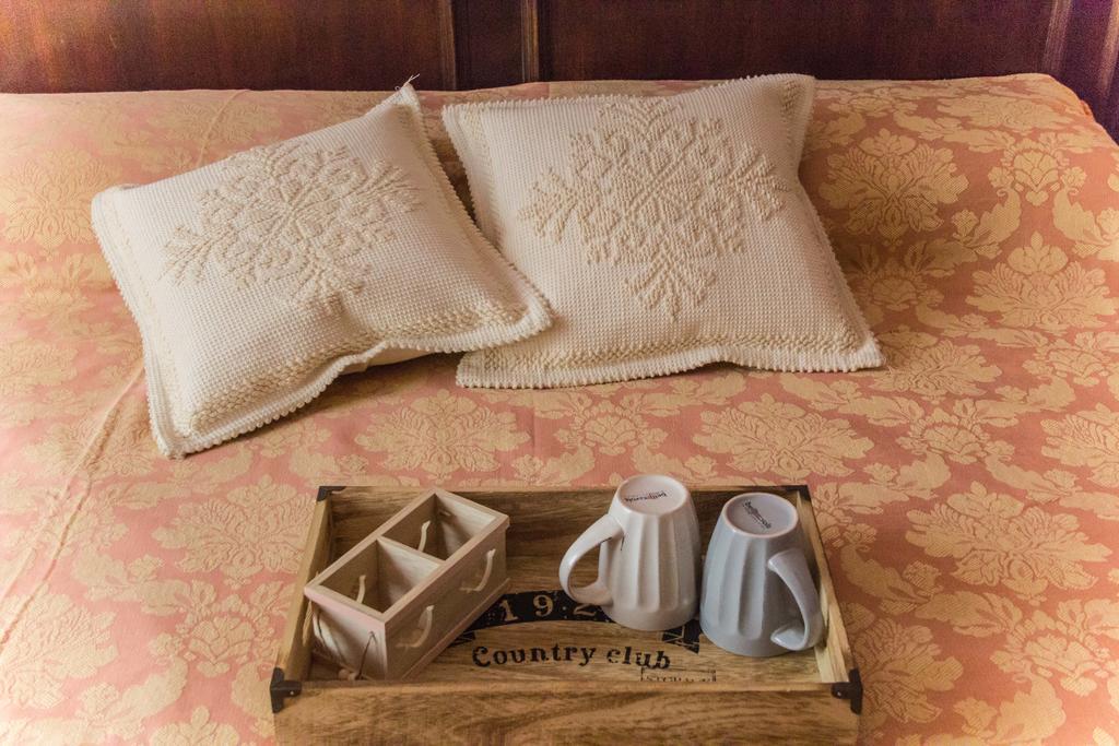 I Due Cipressi Guest House Torrenieri ภายนอก รูปภาพ