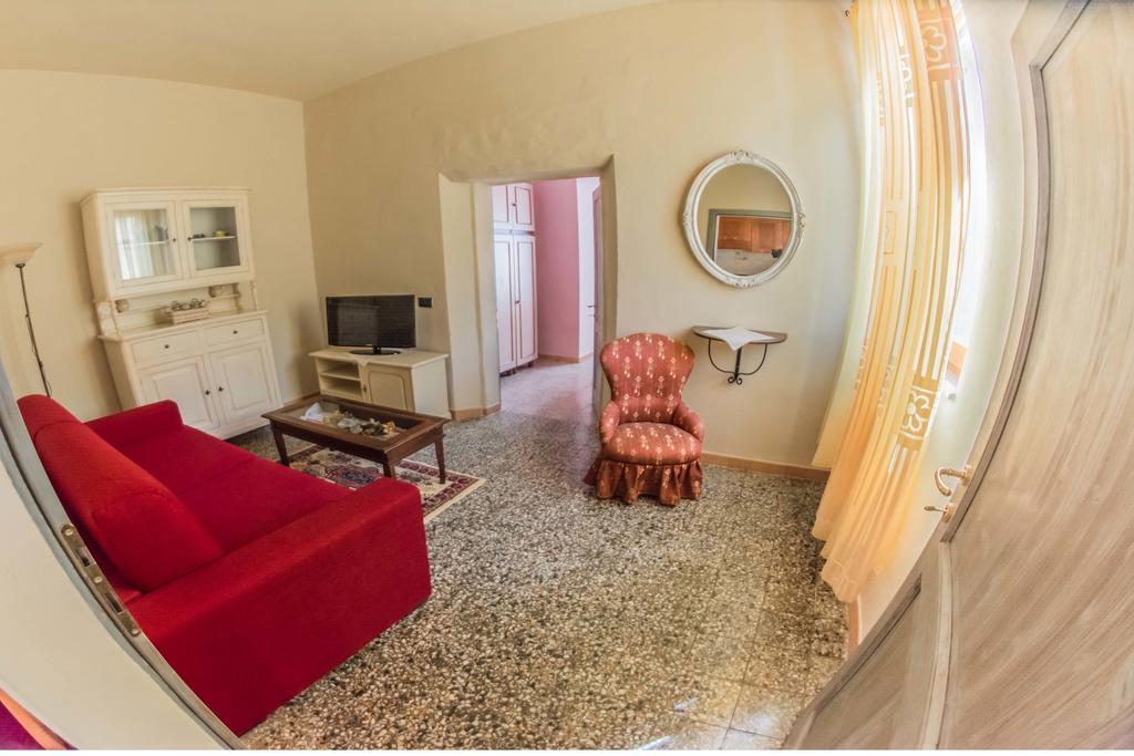 I Due Cipressi Guest House Torrenieri ภายนอก รูปภาพ