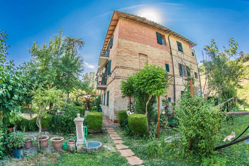 I Due Cipressi Guest House Torrenieri ภายนอก รูปภาพ